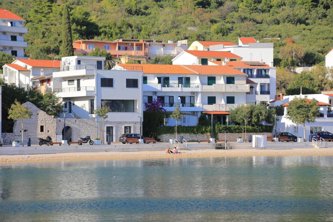 Apartments By The Sea Igrane, Makarska - 6653 ภายนอก รูปภาพ