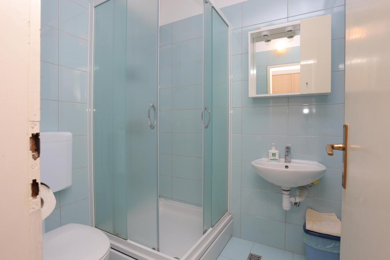 Apartments By The Sea Igrane, Makarska - 6653 ภายนอก รูปภาพ