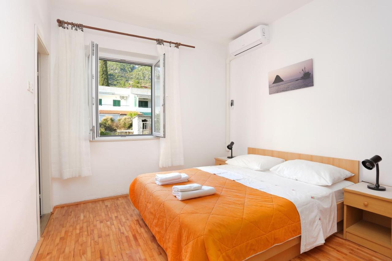 Apartments By The Sea Igrane, Makarska - 6653 ภายนอก รูปภาพ