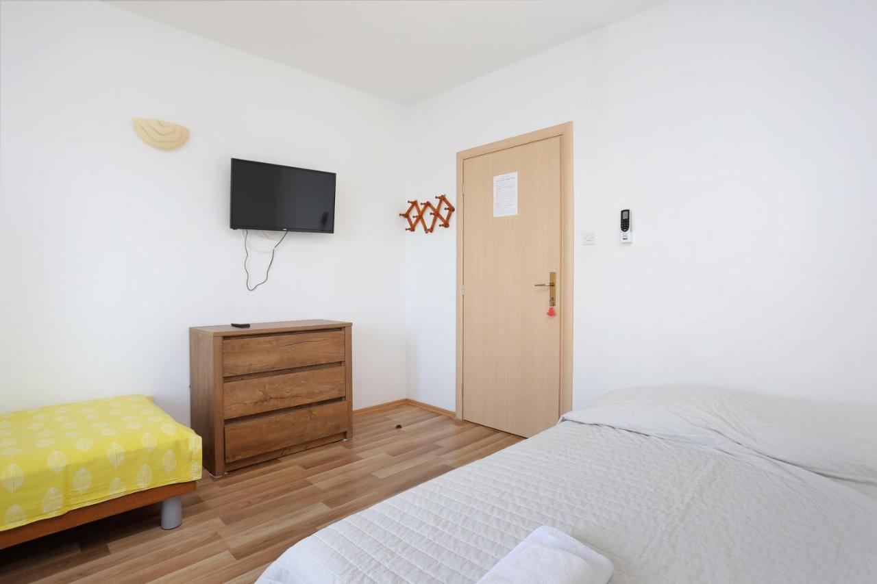 Apartments By The Sea Igrane, Makarska - 6653 ภายนอก รูปภาพ
